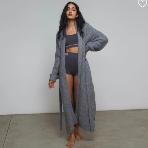 Lunya Chunky Wool Woven Belted Lounge Robe Gray XS/S Oversized, Sold Out Online - Picture 3 of 7